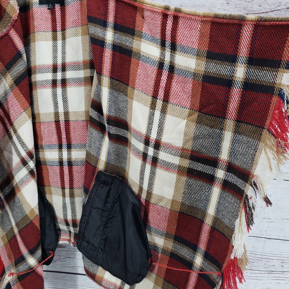 Takara Girls New Red Plaid Hooded Vest Poncho Size Medium - Picture 5 of 10